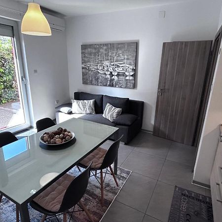 Ivni Apartmani Novigrad Istria Exterior foto